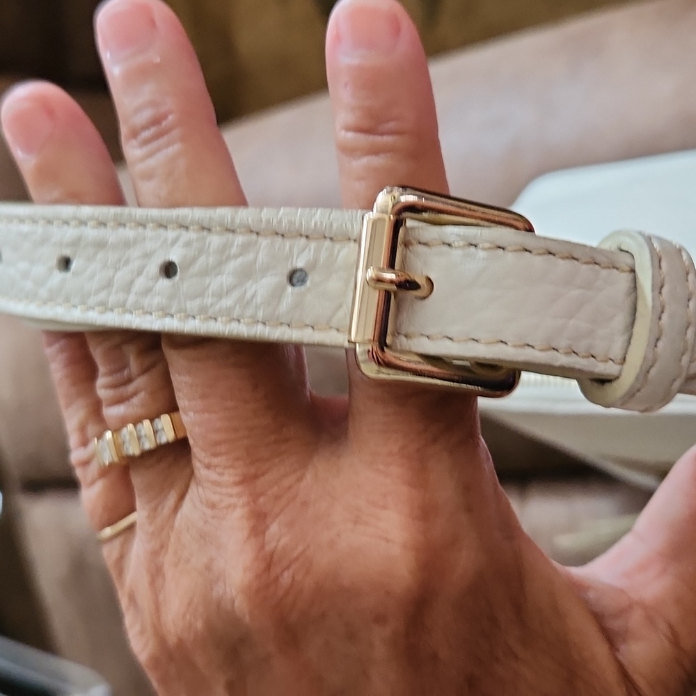 Dooney & Bourke white purse - Picture 5 of 13